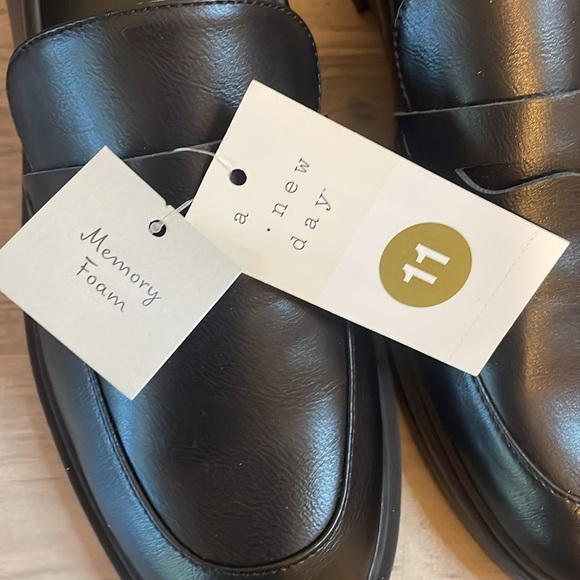 A new day womens loafers 11 shoes black slip on memory foam lug sole NWT Jordan - Picture 4 of 7